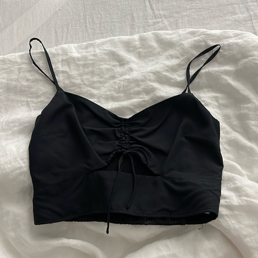 Abercrombie & Fitch Black Cropped Top